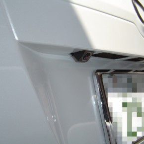マツダのMPVにバックカメラを装着2