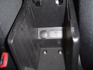 SUBARU 新型フォレスター パイオニア 楽ナビ　AVIC-HRZ099の取付 4