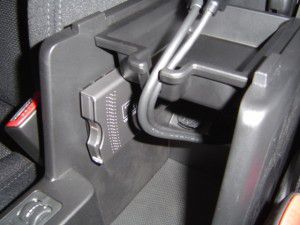 SUBARU 新型フォレスター パイオニア 楽ナビ　AVIC-HRZ099の取付 14