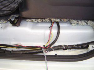 日産セレナに三菱カーナビNR-HZ750CD-DTVの設置 10
