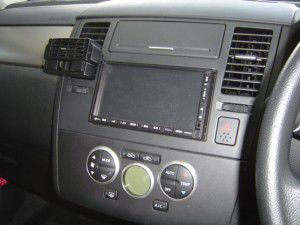 日産ティーダにパナソニックCN-HW830Dの取付 2