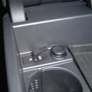BMW E90外部入力端子 AUX-IN