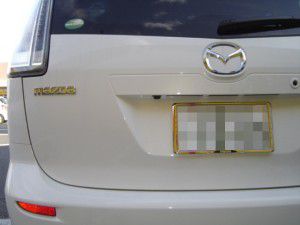 マツダ　プレマシー=MAZDA PREMACY=[DBA-CREW] 平成19年式にパナソニック製バックカメラCY-RC50D/KDの取付完了 3