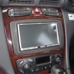W203にカーナビを設置