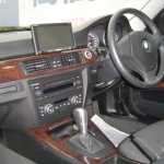 BMW 3シリーズ　E90にパイオニア　楽ナビを設置