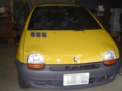 ルノー　トゥインゴからETC車載器の取り外し
