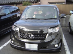 トヨタ　ビービー　bBにネオン管の設置
