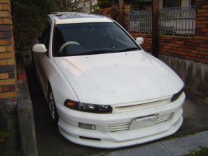 レグナムにバイザーモニターの取付
