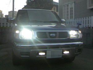 HID換装後の日産　ダットサン