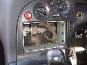 RX7 FD3Sのオーディオ脱着