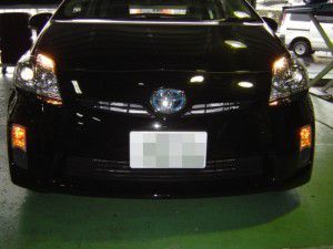 新型プリウスにウインカーポジションキットの取付
