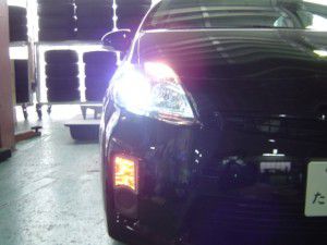 新型プリウスに55W　HIDシステムの取付