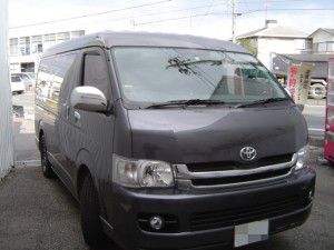 ハイエースにリモートエンジンスターター付きセキュリティーシステム