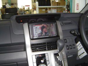 トヨタ　ノアにパナソニック製カーナビ　ストラーダ　CN-HW850Dの取付完了