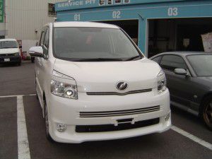 トヨタのノアにパナソニック製カーナビの取付
