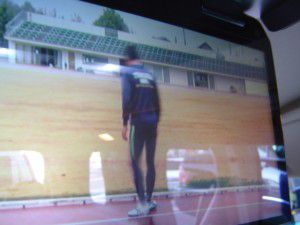 フリップダウンモニターで地デジを映した状態