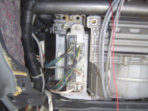 クラウン　パーキングアシストコンピューターの取付