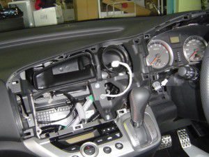 ホンダ　ストリーム　オーディオパネル分解