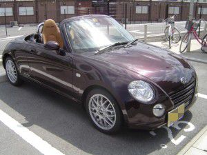 コペンは電動式オープンカー　ボタン1つでこの通りオープンカーに