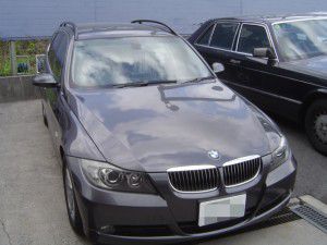BMW E91にバックカメラの取付