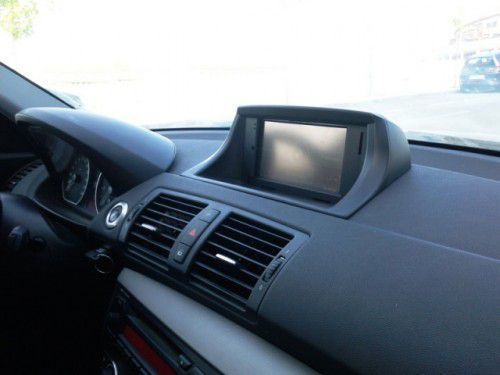 BMW with MIO V735TV-3