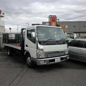 三菱キャンターにパナソニック製カーナビの取付